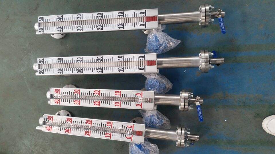 遠(yuǎn)傳型4-20mA輸出磁翻板液位計